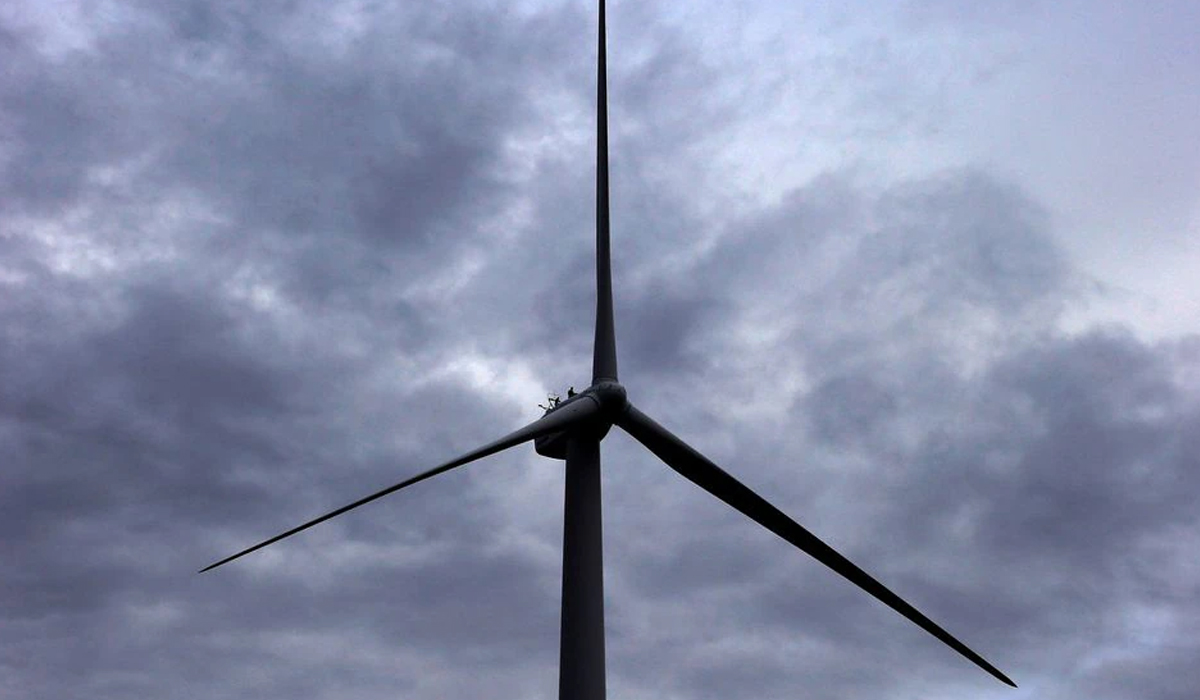 Australia steps up hydrogen funding ahead of climate talks